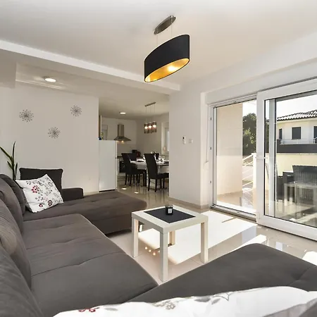 Апартаменты Stanko 2367 Пула