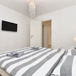Stanko 2367 公寓 普拉