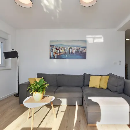 Lägenhet Stanko 2367 Pula