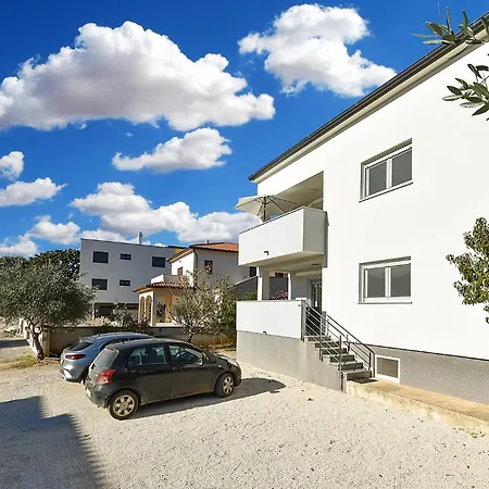 Lägenhet Stanko 2367 Pula