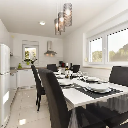 Lägenhet Stanko 2367 *